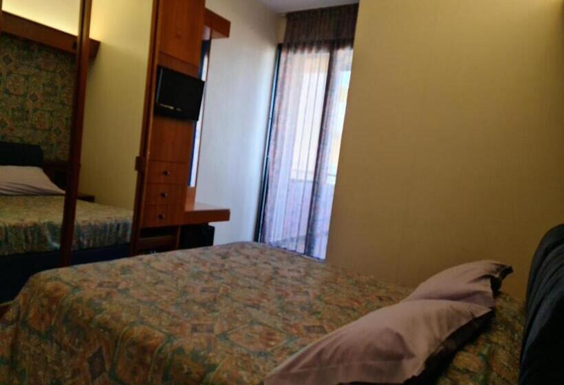 Номер Стандарт Вид на Море с Балконом, Sabra