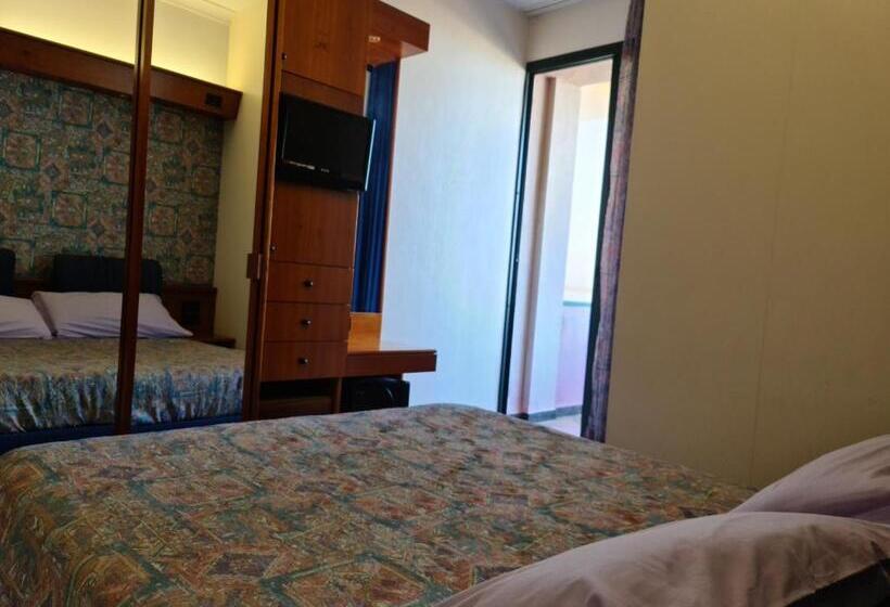 Номер Стандарт Вид на Море с Балконом, Sabra