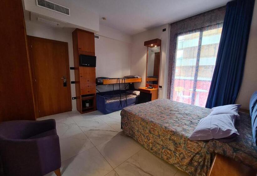 Четырехместный Номер Стандарт Вид на Море, Sabra