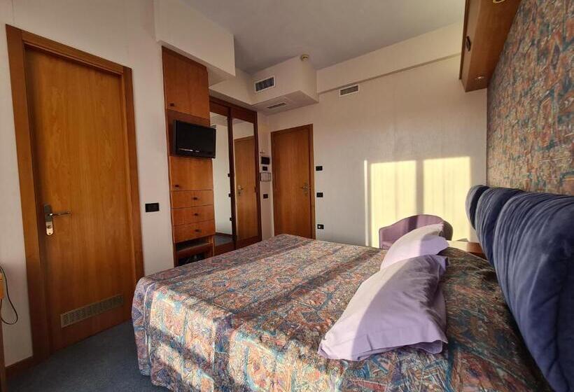 Номер Стандарт, Sabra