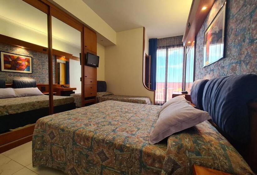 Triple Room Sea View, Sabra