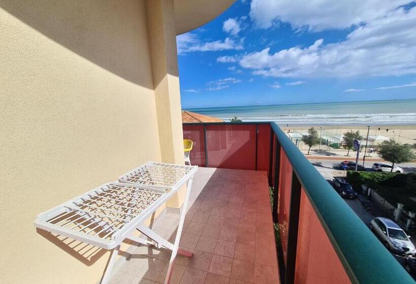 Triple Room Sea View, Sabra