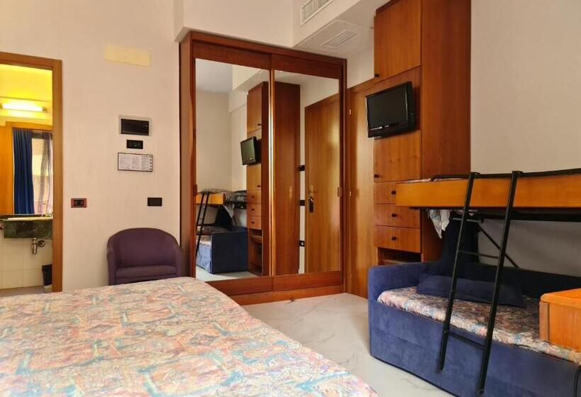 Четырехместный Номер Стандарт Вид на Море, Sabra