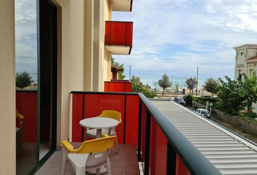 Четырехместный Номер Стандарт Вид на Море, Sabra