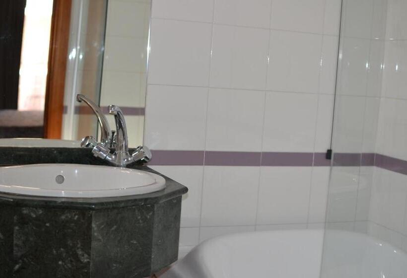 Четырехместный Номер Стандарт Вид на Море, Sabra