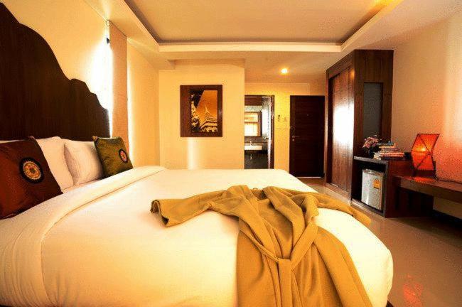 سوییت جونیور, The Charm Boutique Resort