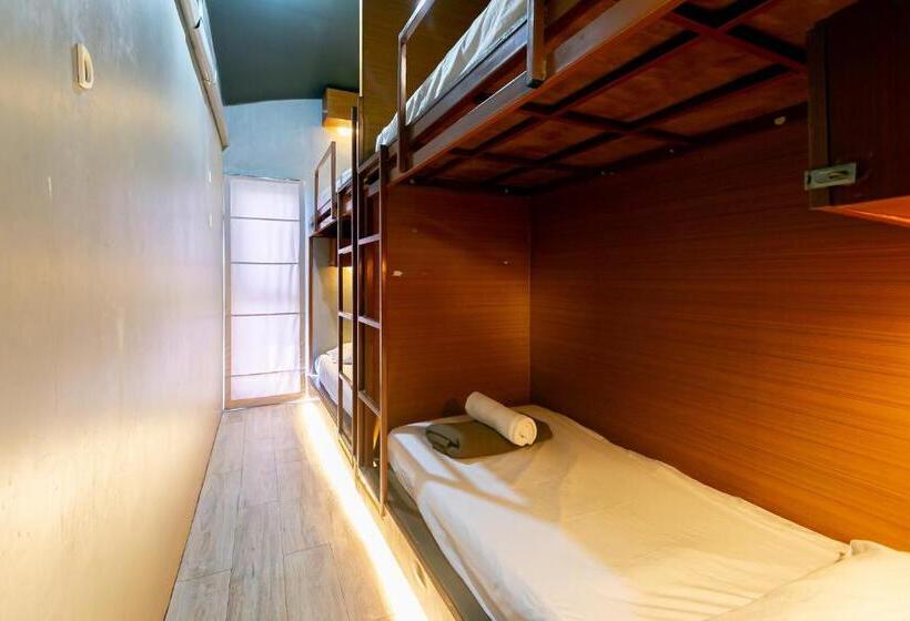 تختخواب در اتاق مشترک, Loftel 22 Hostel