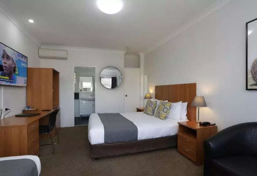 اتاق استاندارد, Cadman Motor Inn And Apartments