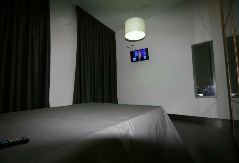 غرفة قياسية, Il Palazz8