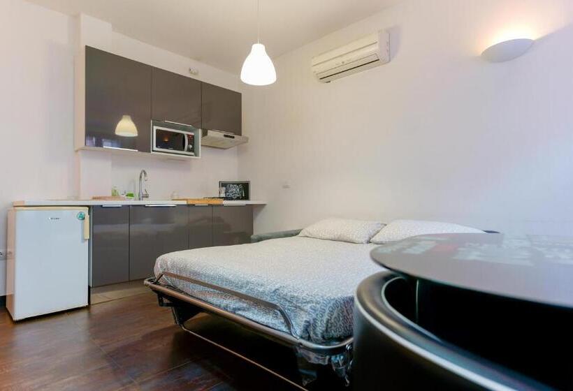 شقة غرفة واحدة, Il Palazz8