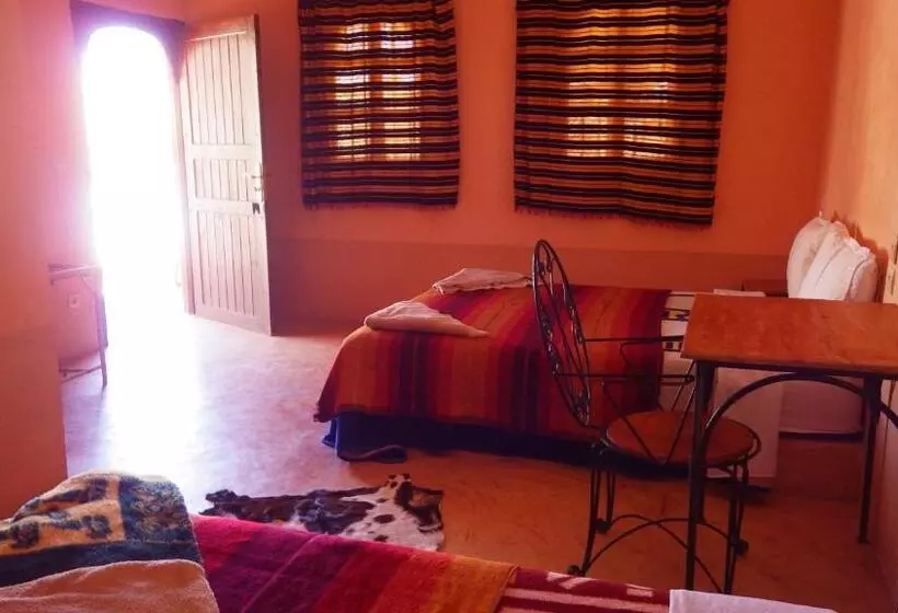 اتاق استاندارد چهار تخته, La Kasbah Du Jardin