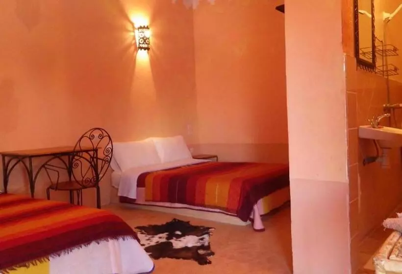 اتاق استاندارد چهار تخته, La Kasbah Du Jardin