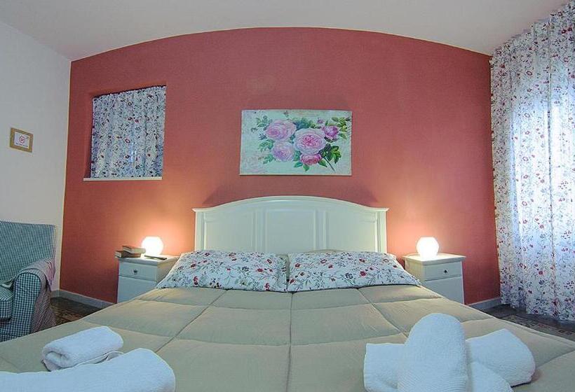 Chambre Confort, A Corte