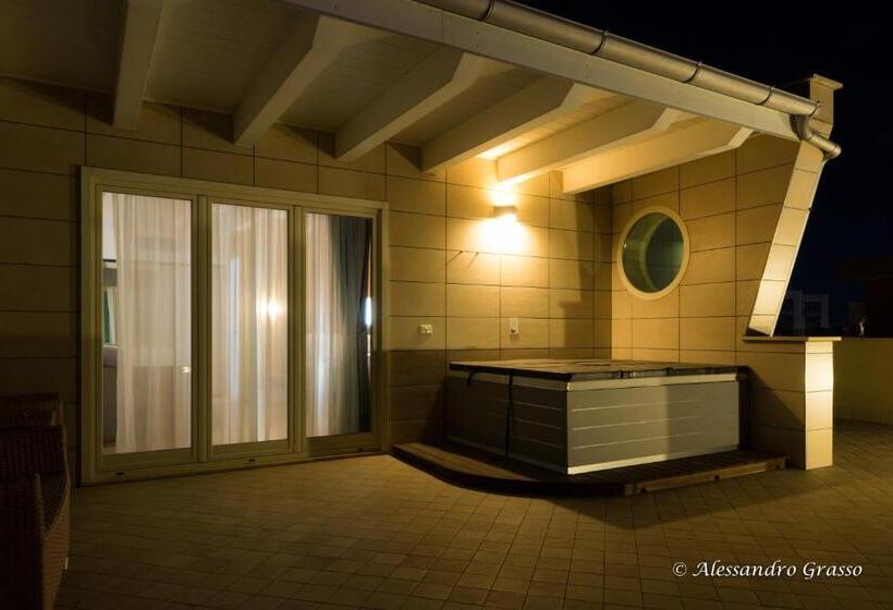 小型豪华套房, Porto Di Claudio