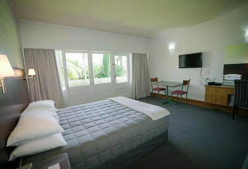 スタンダードスタジオ, Comfort Hotel Flames Whangarei