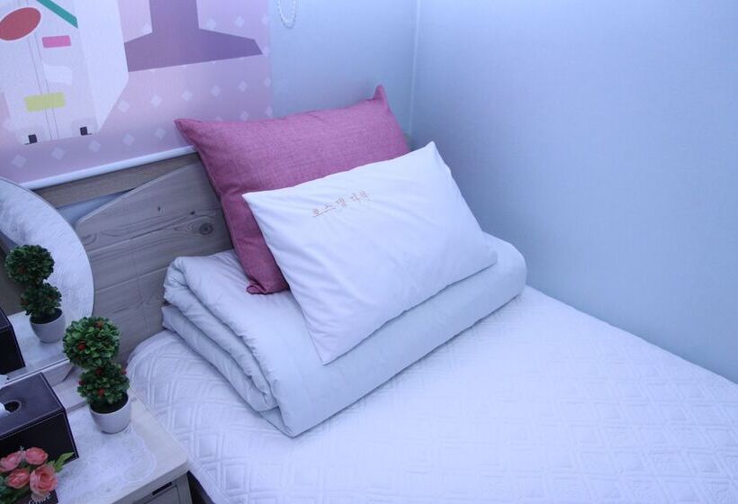 Номер Стандарт, Hostel Dahyun