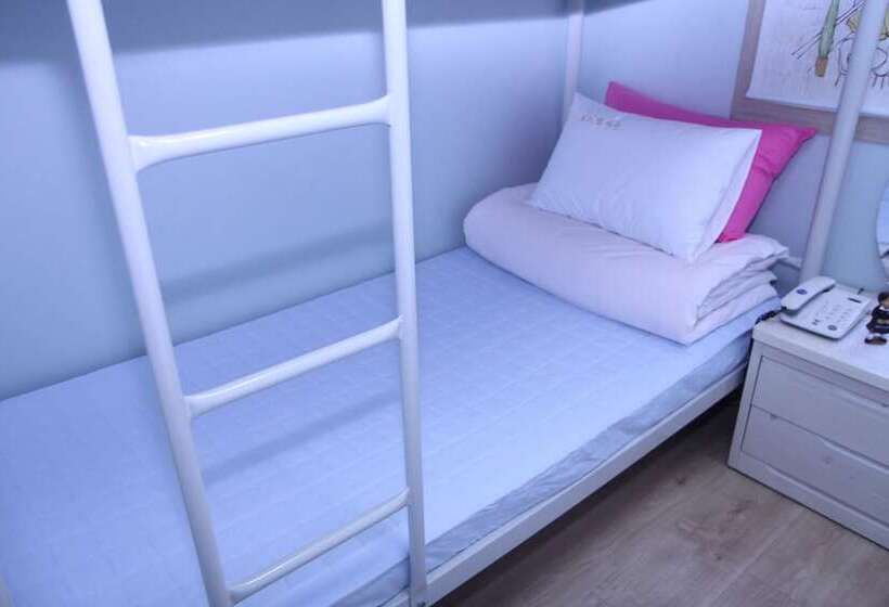 スタンダードトリプルルーム, Hostel Dahyun