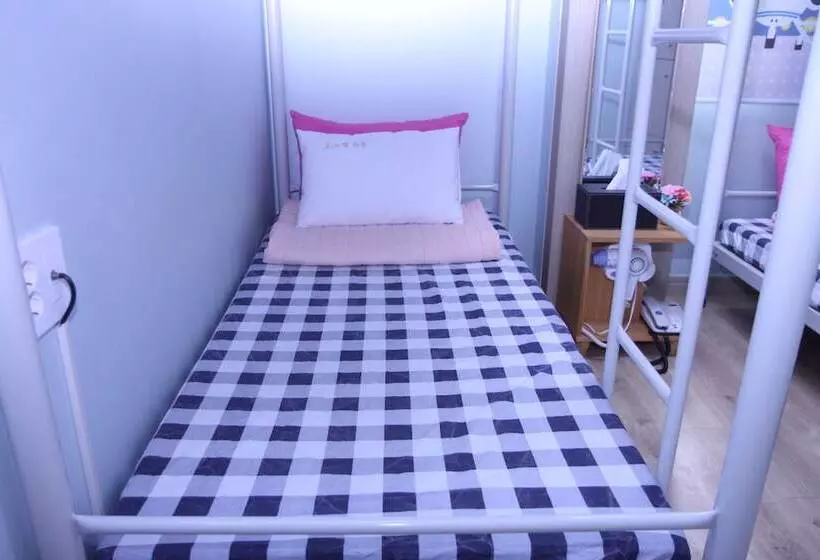 Standard Neljän Hengen Huone, Hostel Dahyun