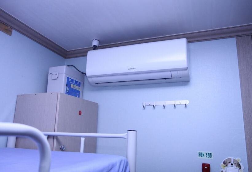 スタンダード4人部屋, Hostel Dahyun