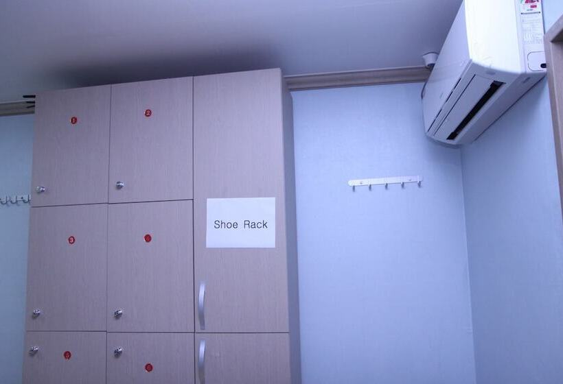 Кровать в Общей Комнате, Hostel Dahyun