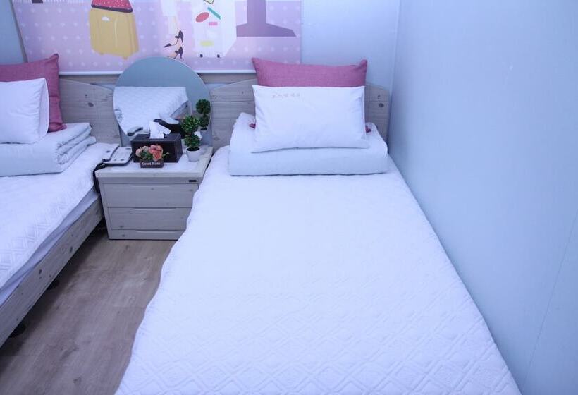 Номер Стандарт, Hostel Dahyun