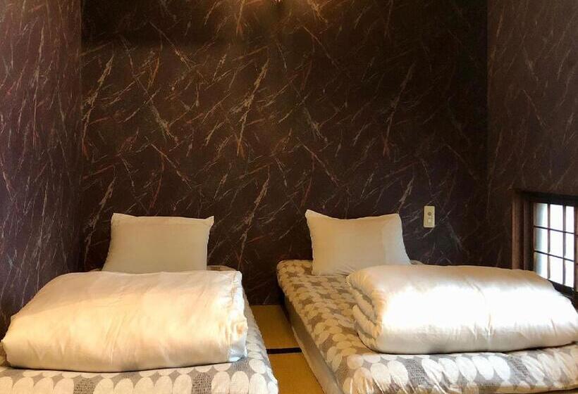 Номер Стандарт Трехместный, Hostel Yume Nomad Kobe