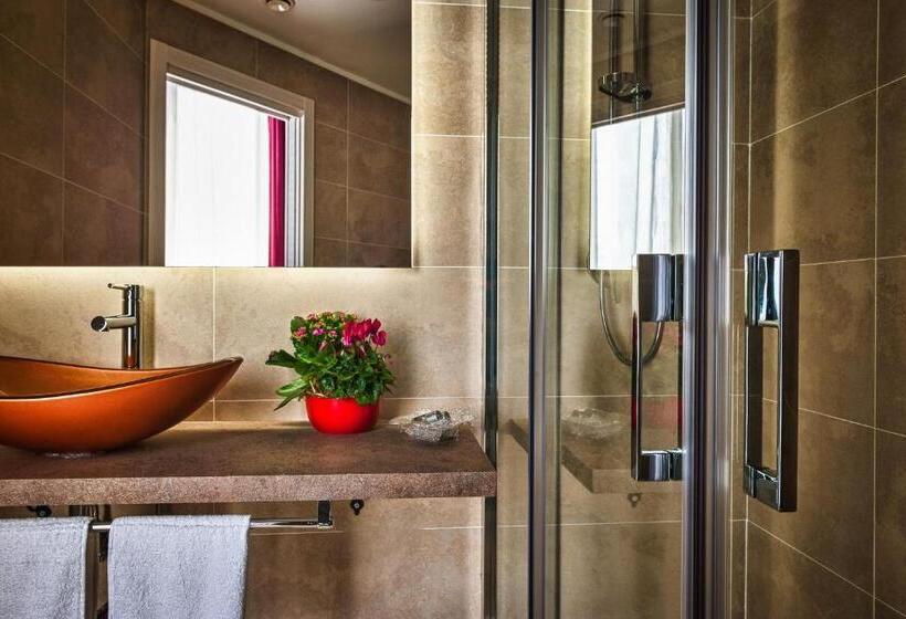 اتاق استاندارد با وان آب گرم, Angioino & Spa