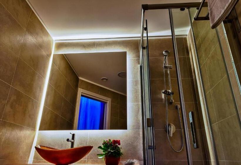 اتاق استاندارد با وان آب گرم, Angioino & Spa