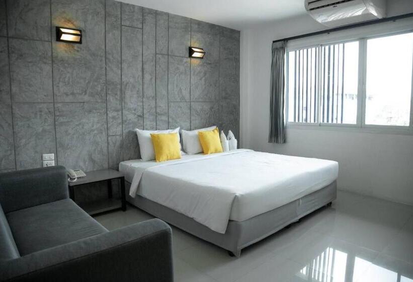 חדר דחוקס עם מיטת קינג, Bun