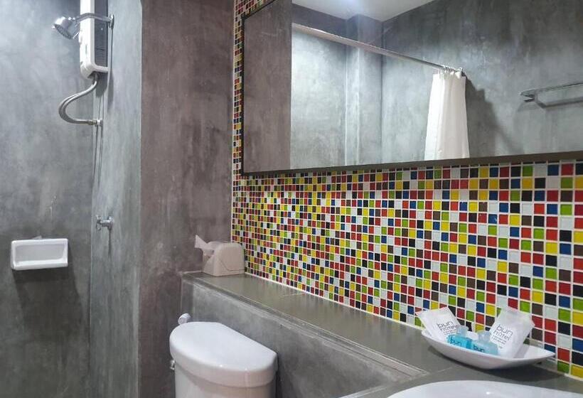 חדר דלוקס, Bun