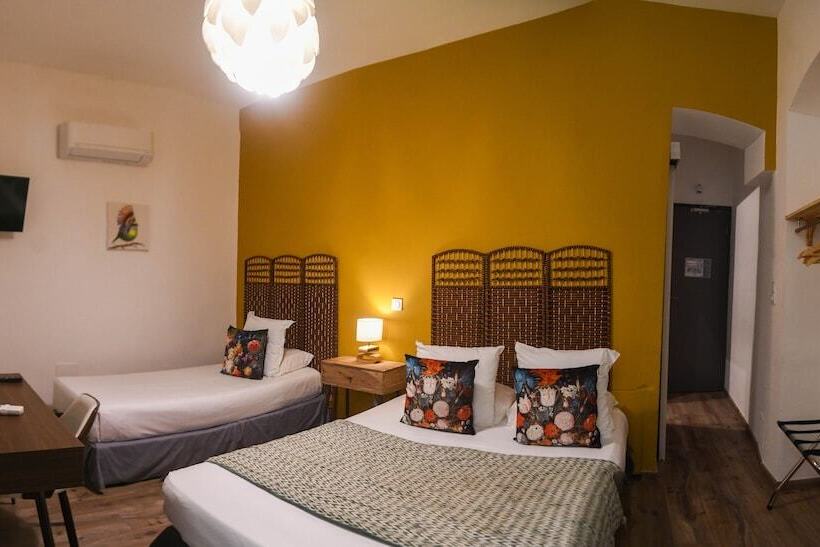 غرفة قياسية ثلاثية, Du Palais Bastia Centre