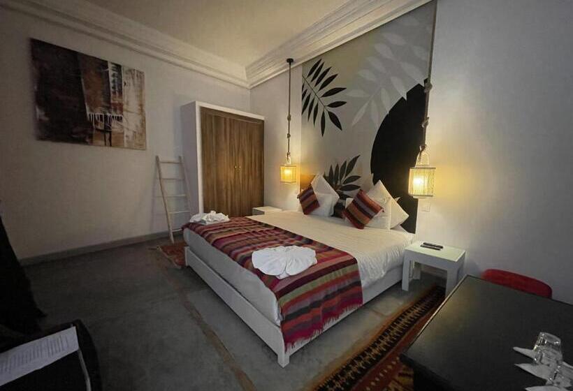 Standard Triple Room, Riad Samarine