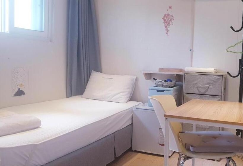 اتاق استاندارد یک نفره, Hi Guesthouse Insadong