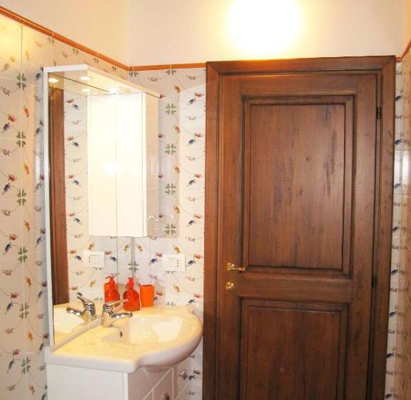 شقة غرفتين, Agriturismo Martignana Alta