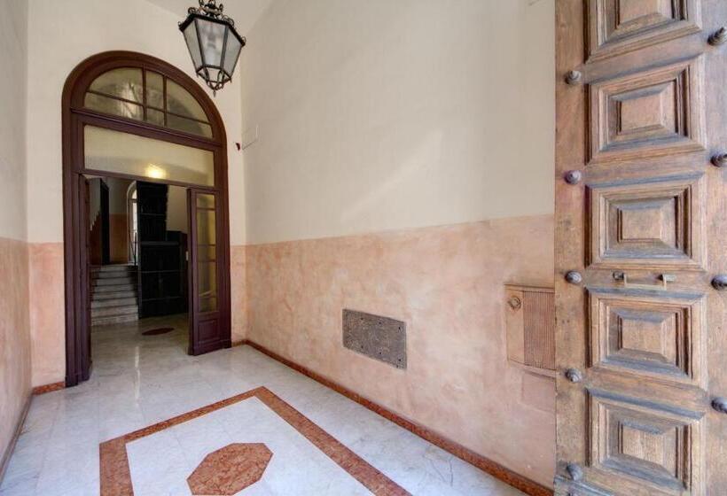 اتاق استاندارد با چشم‌انداز, B&b Colosseo Panoramic Rooms