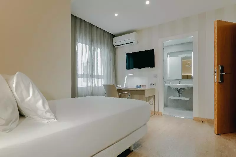 公園の見えるスタンダードルーム, Best Western Plus Bolton On The Park