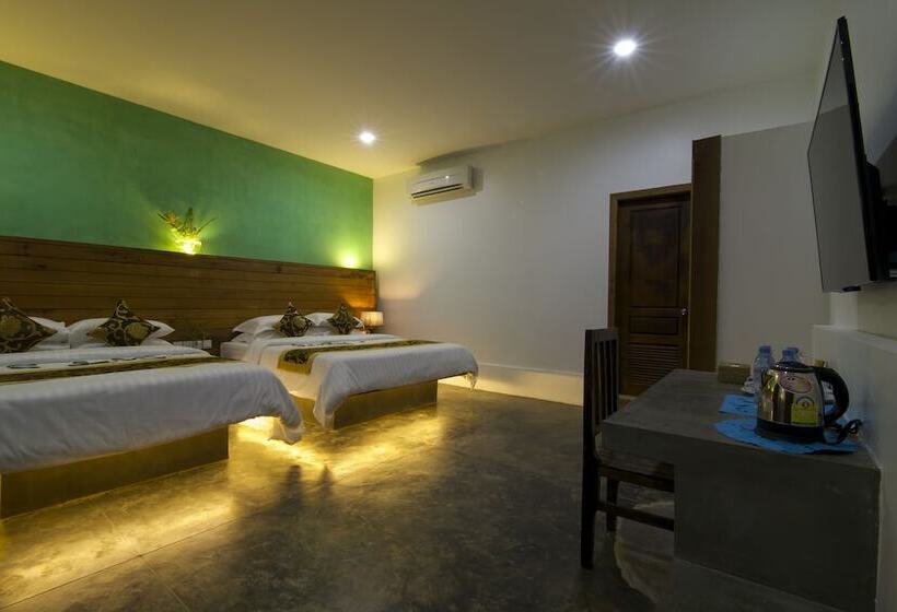 سوییت لوکس, De Sonyn Boutique