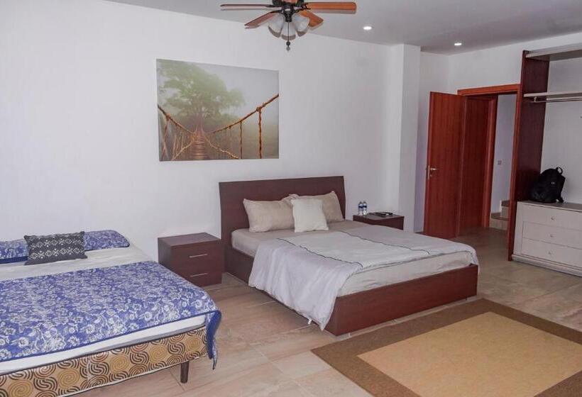 Habitación Cuádruple Estándar, Las Palmas Beach