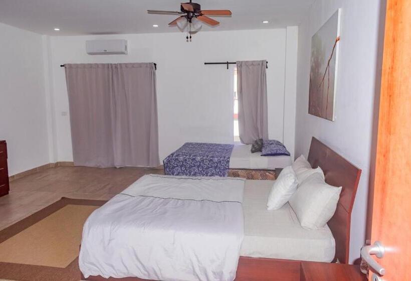 Habitación Cuádruple Estándar, Las Palmas Beach