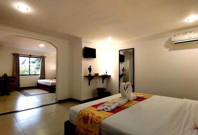 Havuz Manzaralı Junior Süit, La Villa Du Bonheur