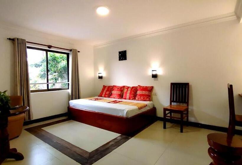 Havuz Manzaralı Junior Süit, La Villa Du Bonheur