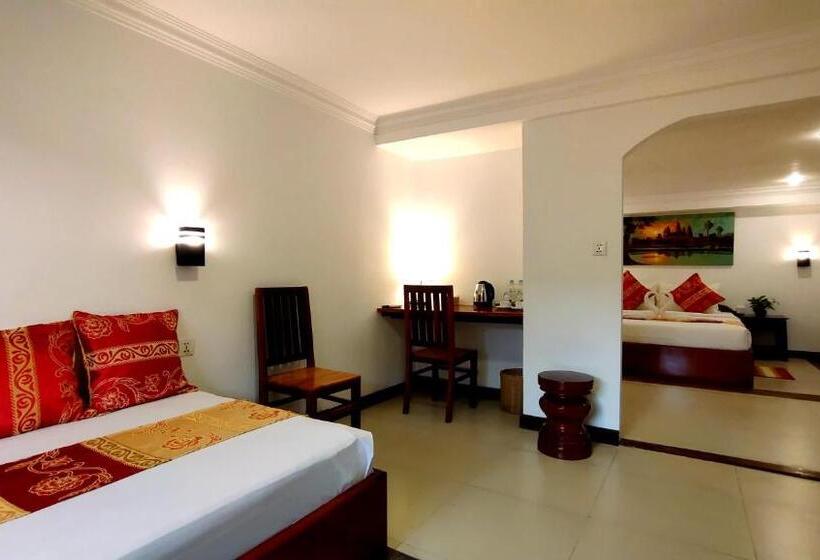 Havuz Manzaralı Junior Süit, La Villa Du Bonheur