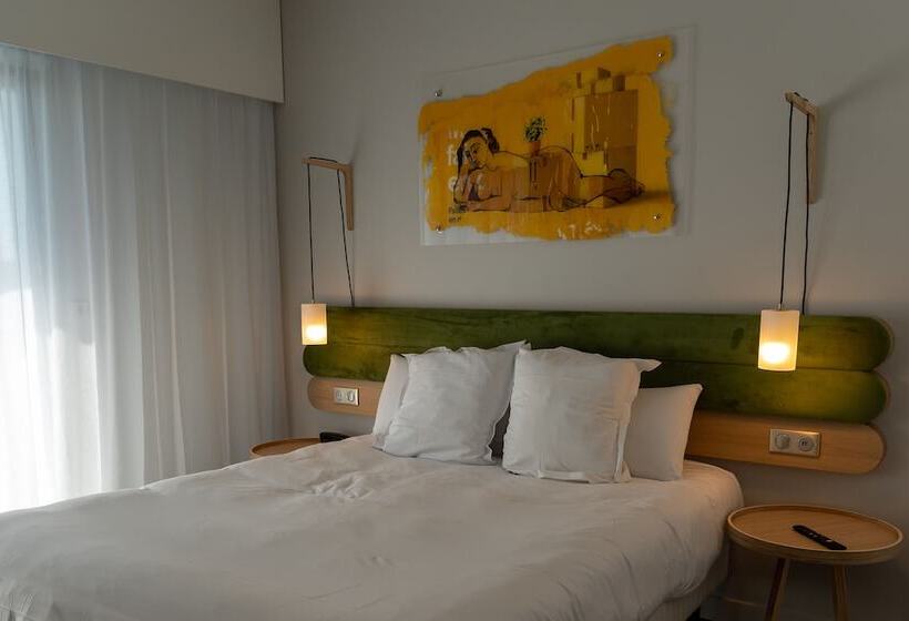 Номер Deluxe, Libera Caen Colombelles