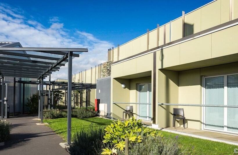 Номер Deluxe, Libera Caen Colombelles