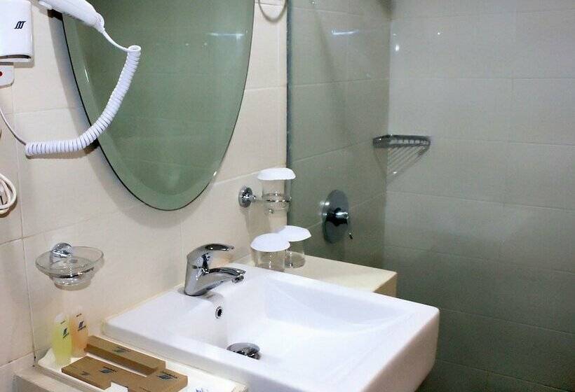 غرفة سوبيريور, Marina Mamberamo