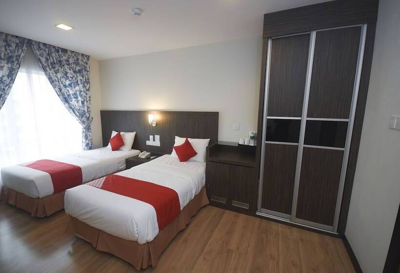 غرفة ديلوكس, Nur Miri