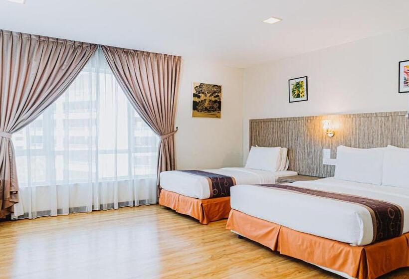 غرفة ديلوكس عائلية, Nur Miri