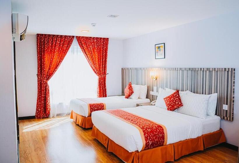 جناح جونيور, Nur Miri