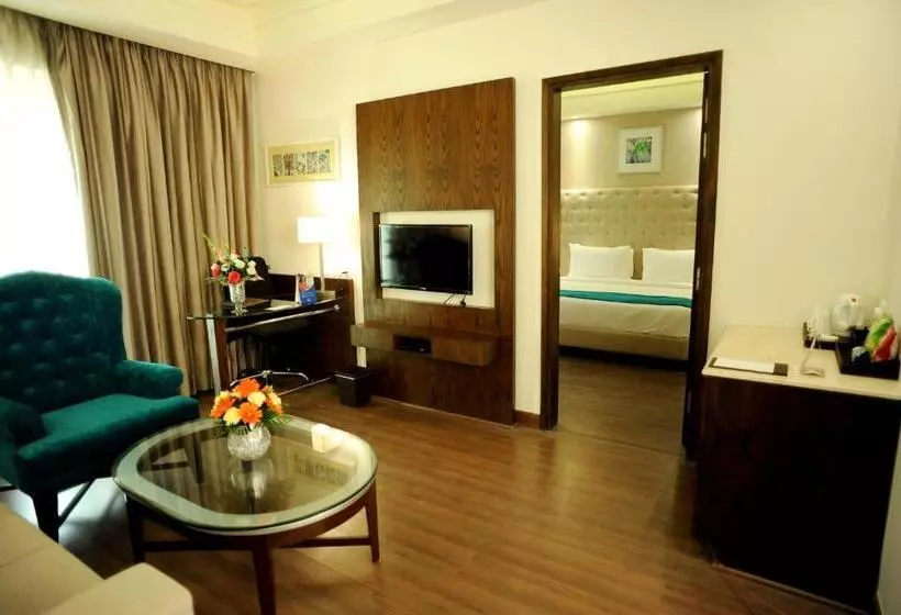 スイート, Sarovar Portico Jalandhar
