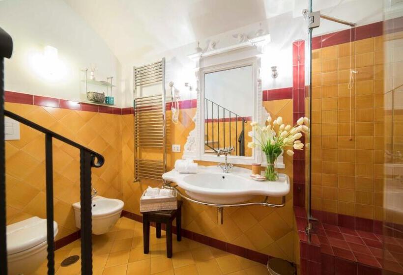 חדר סטנדרט עם מרפסת, Palazzo Suriano Heritage